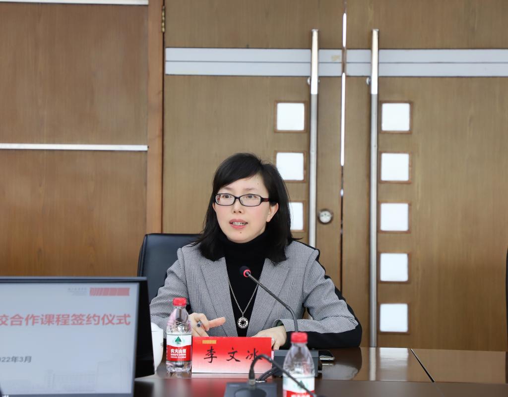 http://cmsadmin.cuz.edu.cn:8080/__local/0/28/2D/2873F72718761F44399E9F7388F_0C14335F_13297.jpg http://cmsadmin.cuz.edu.cn:8080/__local/0/28/2D/2873F72718761F44399E9F7388F_0C14335F_13297.jpg