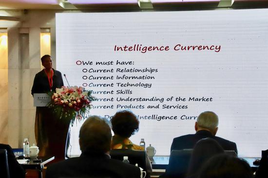 美国罗格斯大学Michele Scott教授