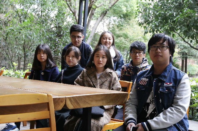 大学生科普志愿者合影