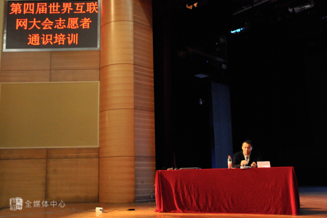 刘华04.jpg