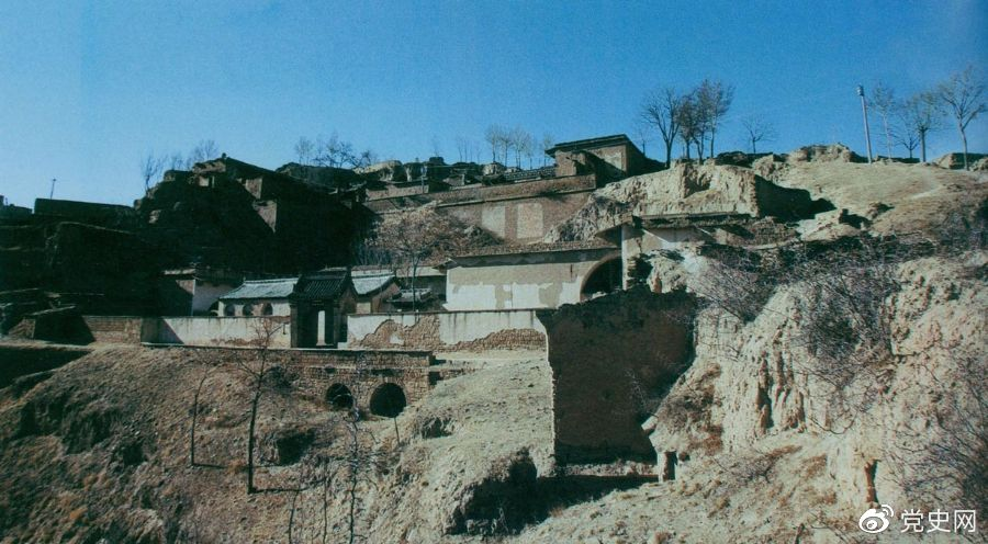 陕西米脂县杨家沟。这是1947年11月22日至1948年3月21日毛泽东、周恩来和任弼时转战陕北时的住地。 陕西米脂县杨家沟。这是1947年11月22日至1948年3月21日毛泽东、周恩来和任弼时转战陕北时的住地。