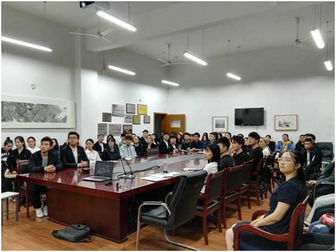 说明: 05eeb6fae499055aeade4decf4789213