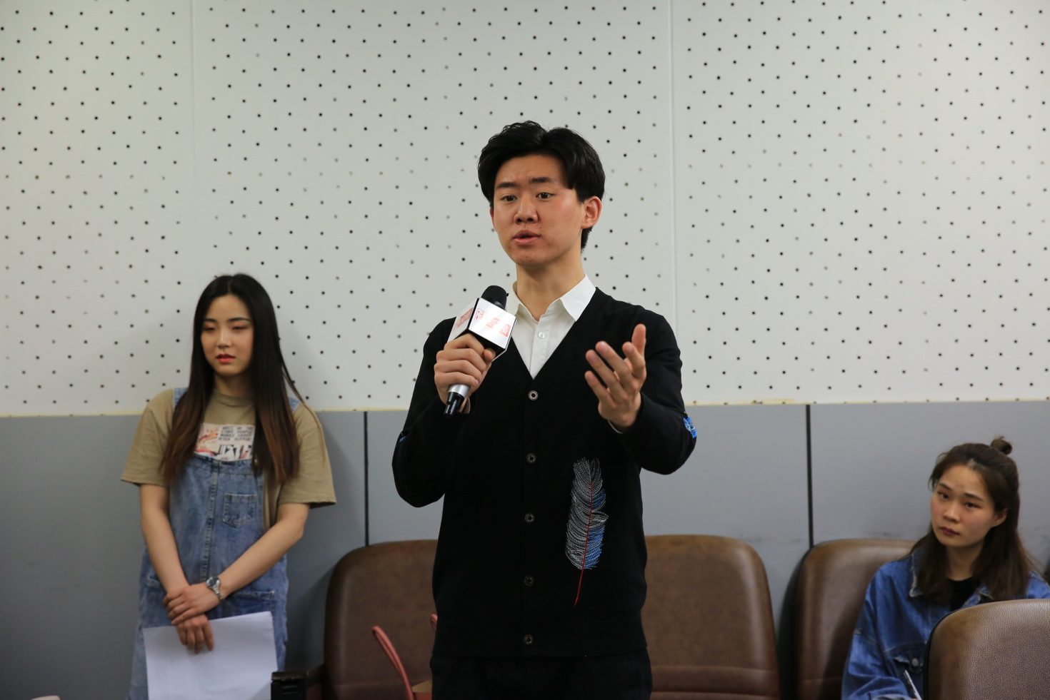 王一婷老师讲述朗诵的正确打开方式
