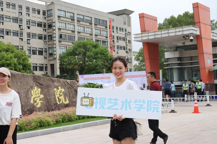杨凡摄_3324.JPG 杨凡摄_3324.JPG